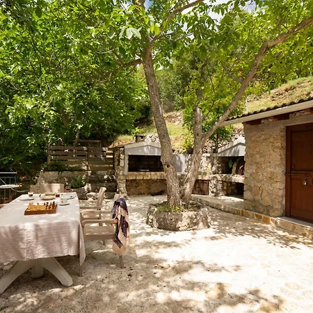 Galini Vines - Authentic Corfu Village Life Wifi Ac * Petáleia