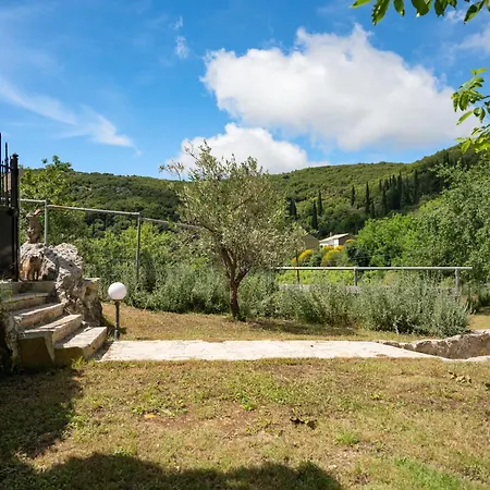 Vakantiehuis Galini Vines - Authentic Corfu Village Life Wifi Ac Petáleia